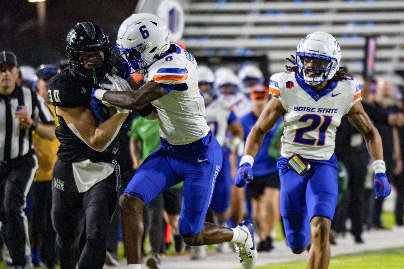 Jeanty rushes for 217 yards and TD, catches TD pass and Boise State downs Hawaii 28-7 | iNFOnews.ca Jeanty rushes for 217 yards and TD, catches TD pass and Boise State downs Hawaii 28-7 | iNFOnews.ca