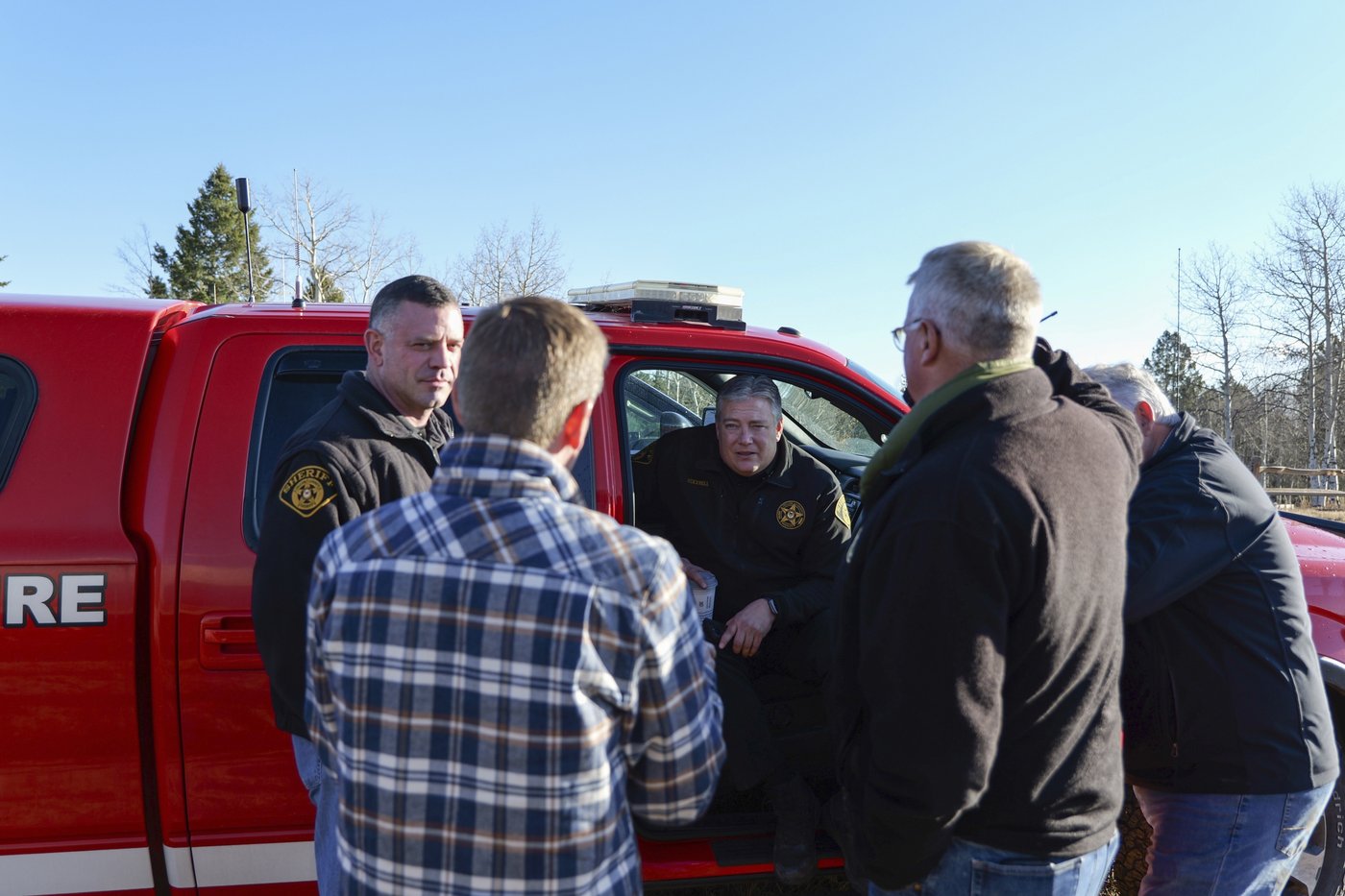 Fire destroys 1 home and forces the evacuation of 700 others in a Colorado subdivision | iNFOnews.ca