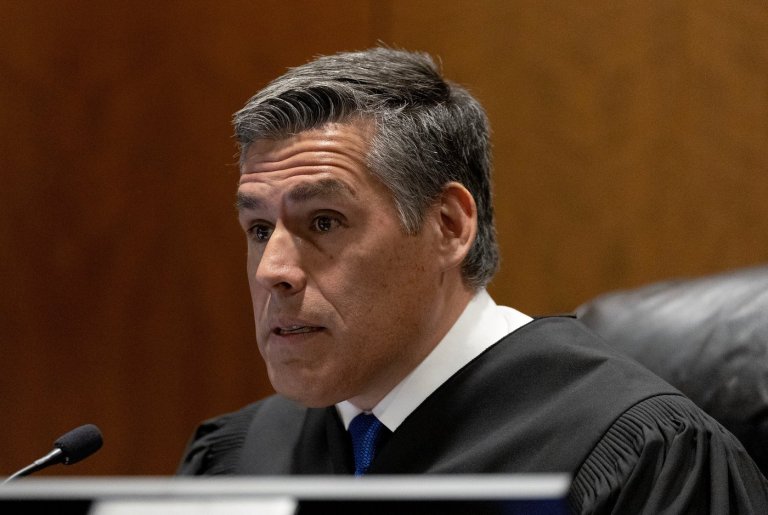 Suspect in Charlie Kirk killing can wear street clothes in court amid 'extraordinary' attention | iNFOnews.ca Suspect in Charlie Kirk killing can wear street clothes in court amid 'extraordinary' attention | iNFOnews.ca