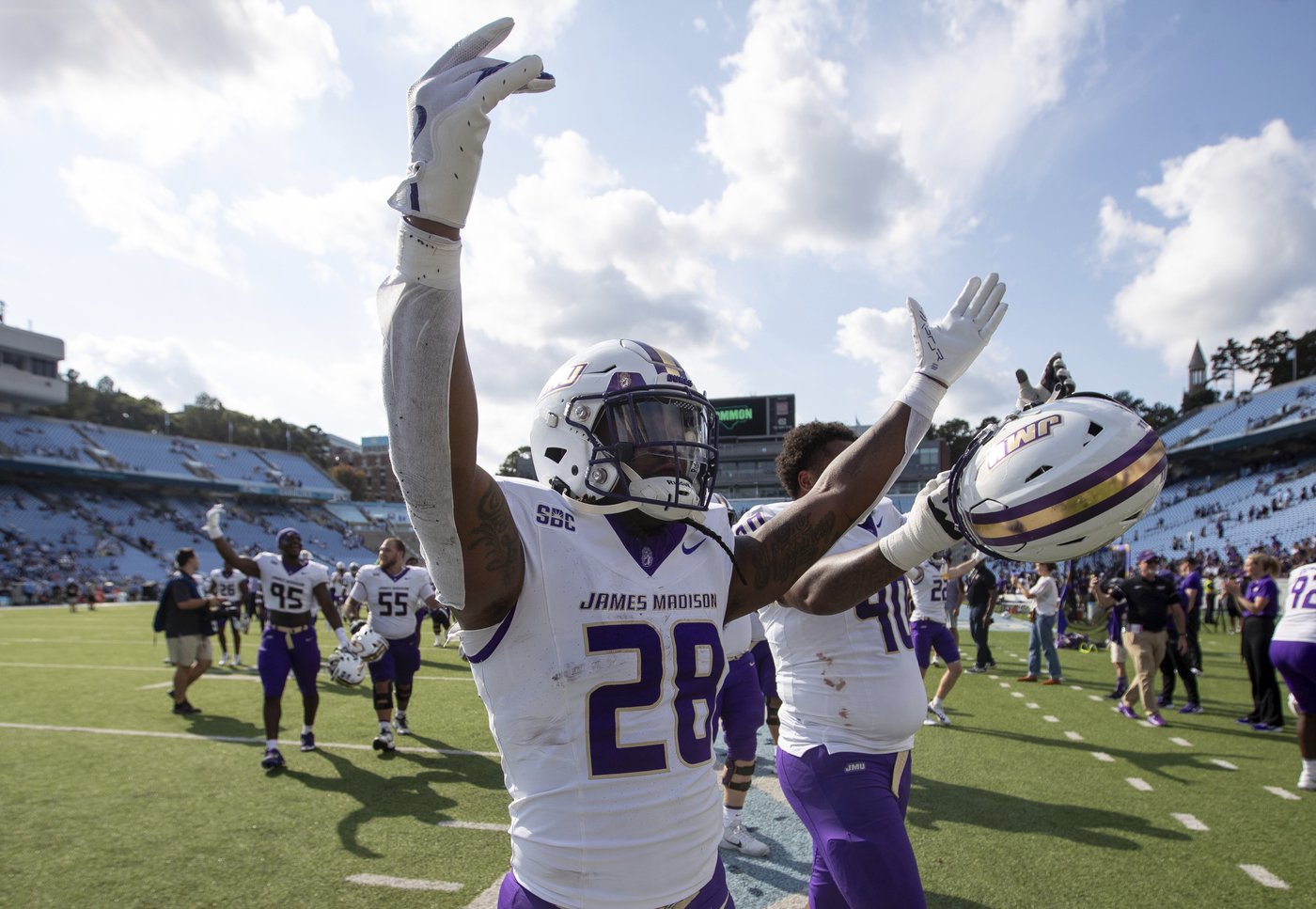 UNC's Mack Brown 'disappointed in me' after locker-room comments following James Madison loss | iNFOnews.ca