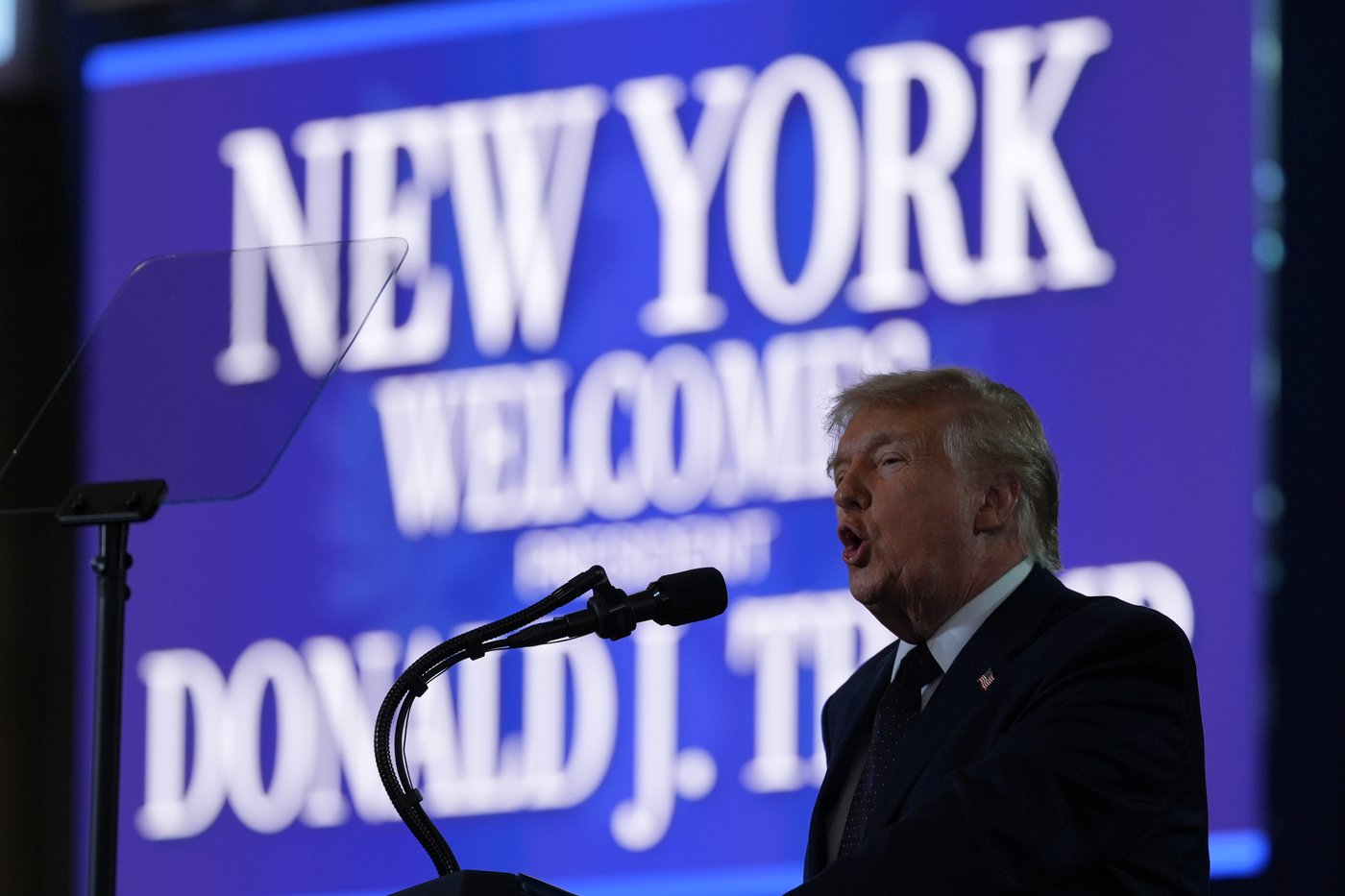 Trump veers off-topic during speech in New York that was supposed to be on the economy | iNFOnews.ca