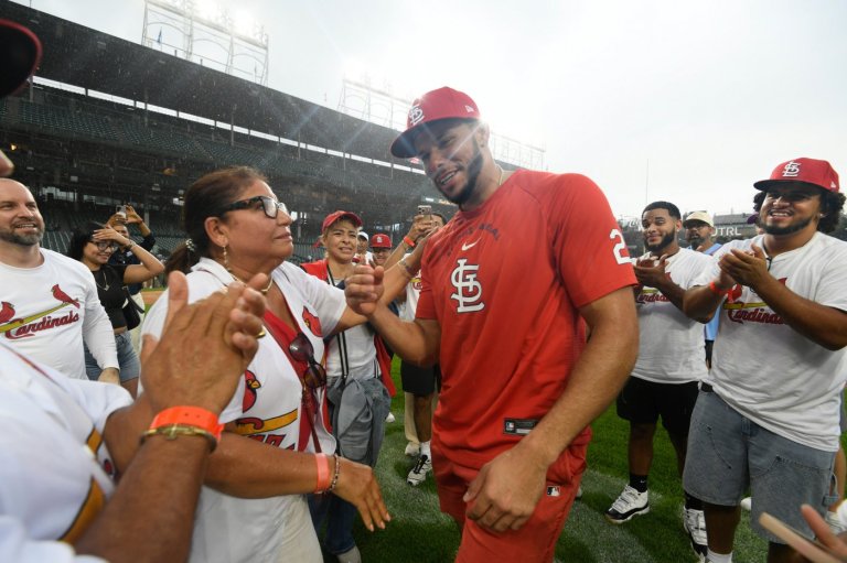 Joshua Báez of the Cardinals hits 3 homers in his first 3 at-bats in a historic major league debut | iNFOnews.ca