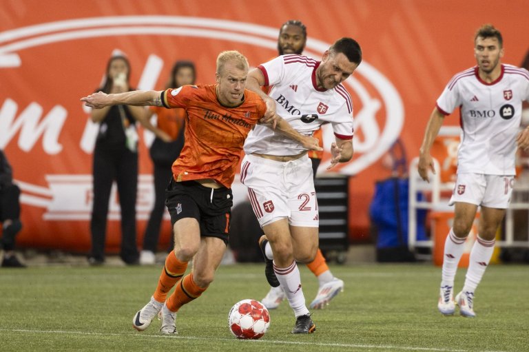 Forge FC captain Bekker announces retirement following cancer treatment, ACL rupture | iNFOnews.ca