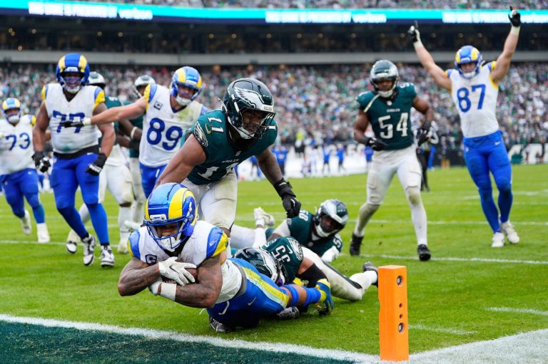 Rams rally behind Stafford, Williams from 10 points down in 4th quarter to beat Eagles 24-20 | iNFOnews.ca