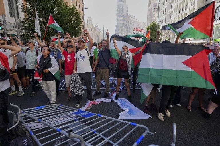 Efforts to punish Israel over Gaza grow in sports and cultural arenas | iNFOnews.ca