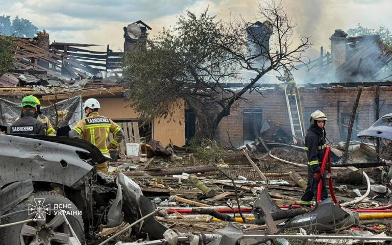 Russian attack kills 3 in Ukraine’s Sumy region as Romania downs second drone in 2 days | iNFOnews.ca