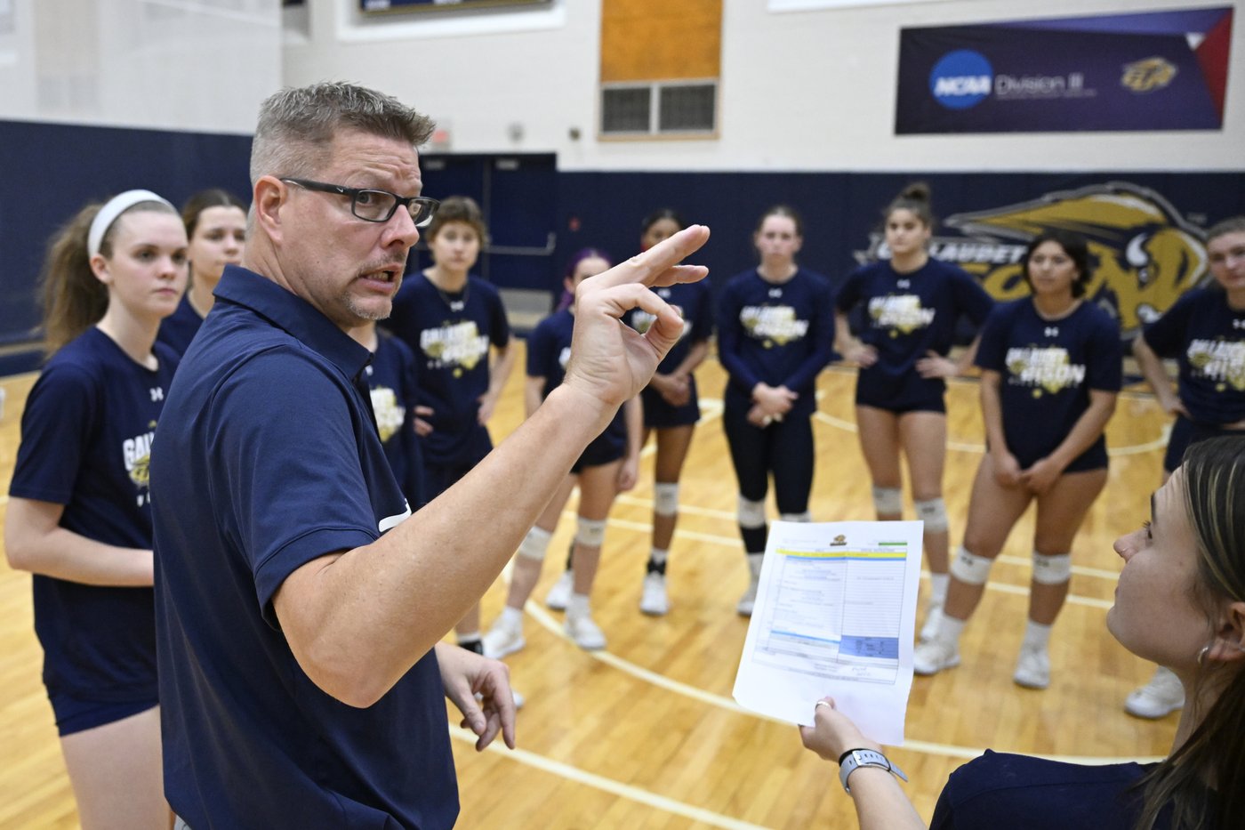 Gallaudet women's volleyball team is signing, quietly winning and rolling into the NCAA Tournament | iNFOnews.ca