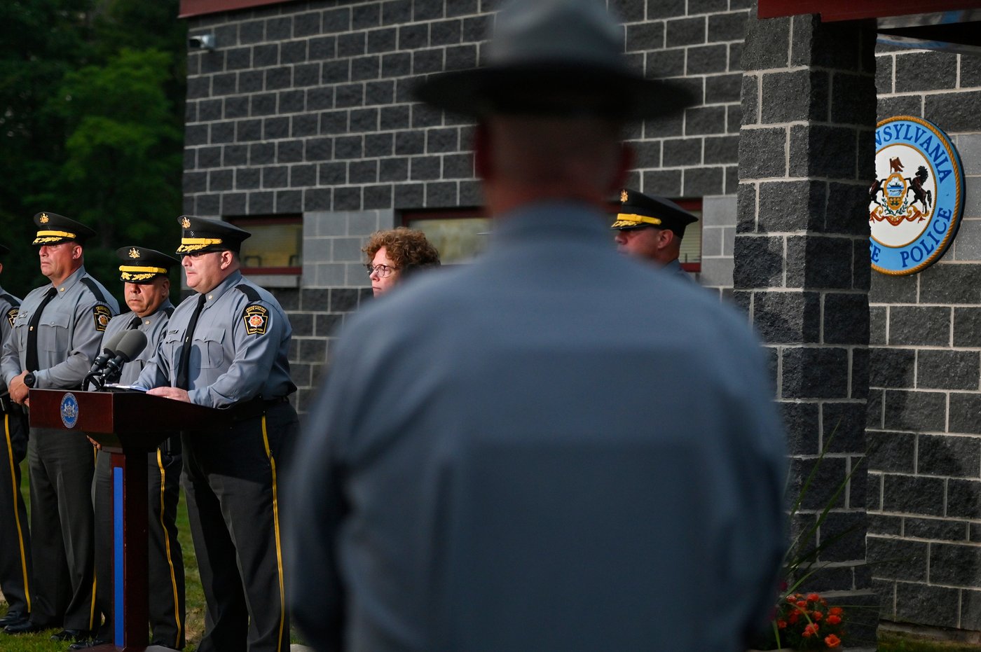 Wounded Pennsylvania troopers recovering after chaotic shooting that left gunman, neighbor dead | iNFOnews.ca