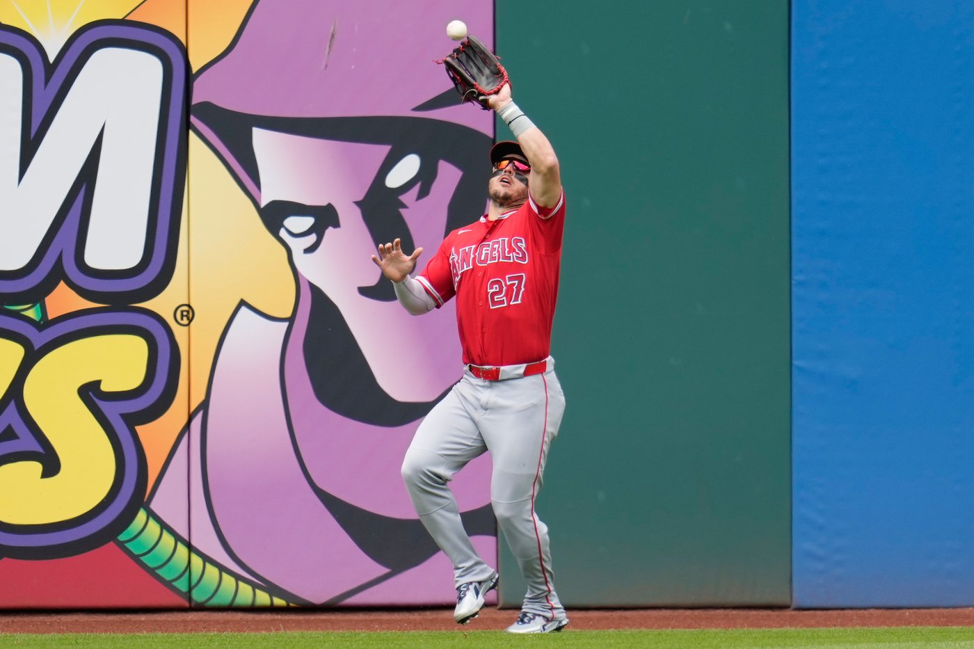Angel Martinez hits leadoff homer, Parker Messick has solid outing in Guardians' 4-2 win over Angels | iNFOnews.ca Angel Martinez hits leadoff homer, Parker Messick has solid outing in Guardians' 4-2 win over Angels | iNFOnews.ca