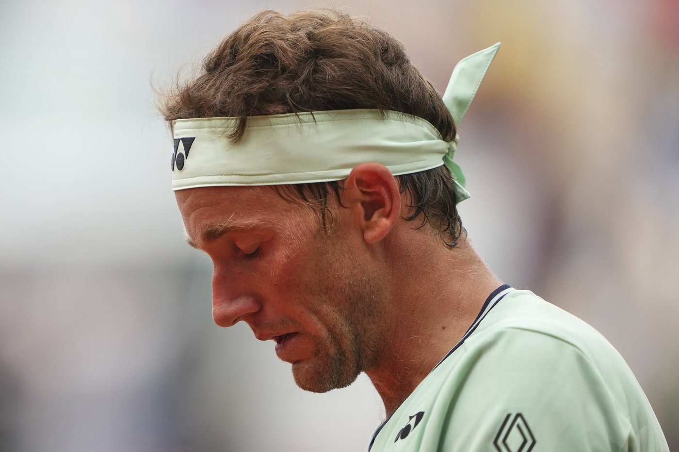 French Open 2025: Casper Ruud is bothered by a painful knee and loses to Nuno Borges | iNFOnews.ca