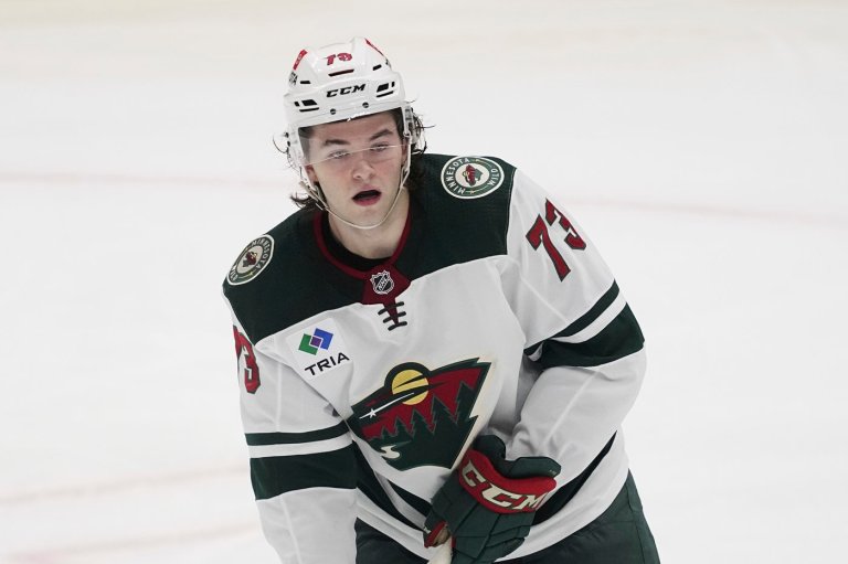 Hurricanes acquire defenseman Kyle Masters and a 4th-round pick from Sharks for 5th-round pick | iNFOnews.ca