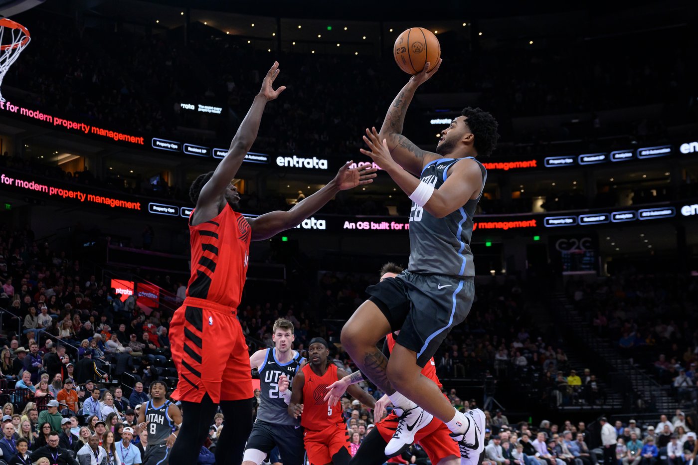 Holiday and Clingan boost Trail Blazers to 135-119 win over Jazz | iNFOnews.ca Holiday and Clingan boost Trail Blazers to 135-119 win over Jazz | iNFOnews.ca