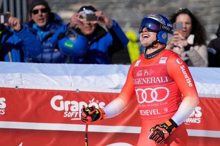 Marco Odermatt locks up overall and discipline title in penultimate downhill of World Cup season | iNFOnews.ca