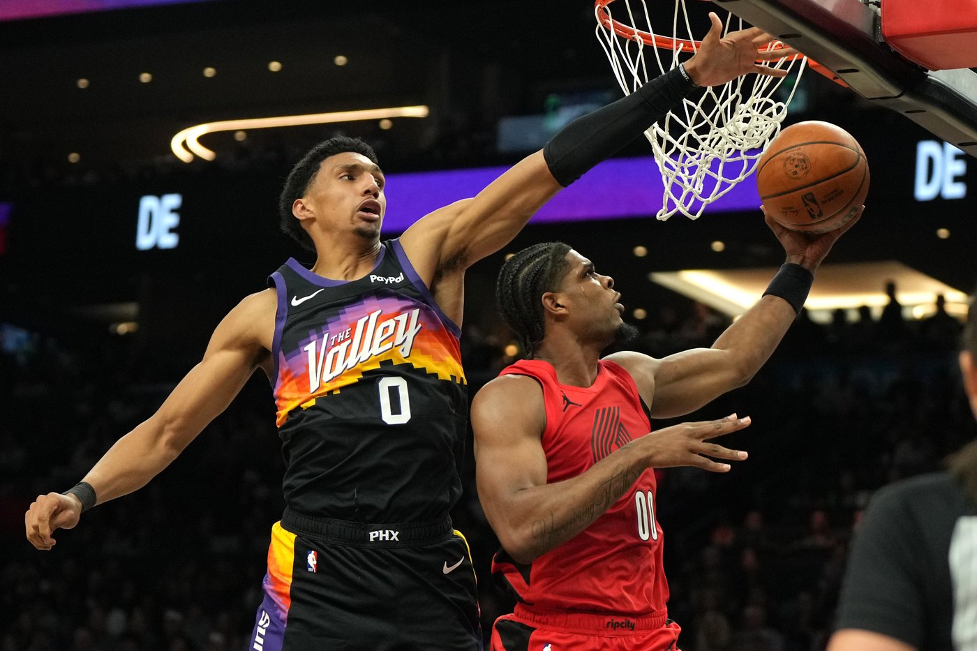 Clingan scores 23 points to lead Trail Blazers past short-handed Suns 92-77 | iNFOnews.ca