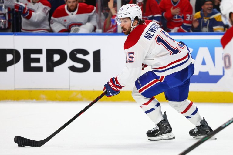 Alex Newhook fans turn N.L. bars into 'mini Bell Centres' during Habs playoff games | iNFOnews.ca