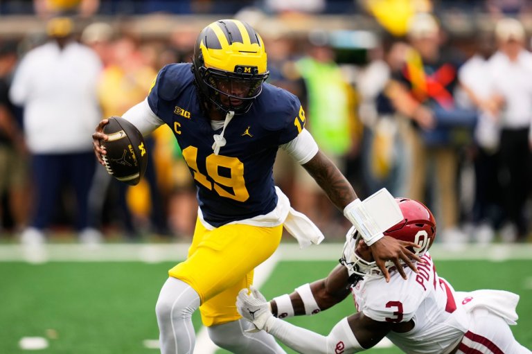 Michigan bounces back and beats No. 11 Oklahoma 17-10 after an INT late in game sets up go-ahead TD | iNFOnews.ca