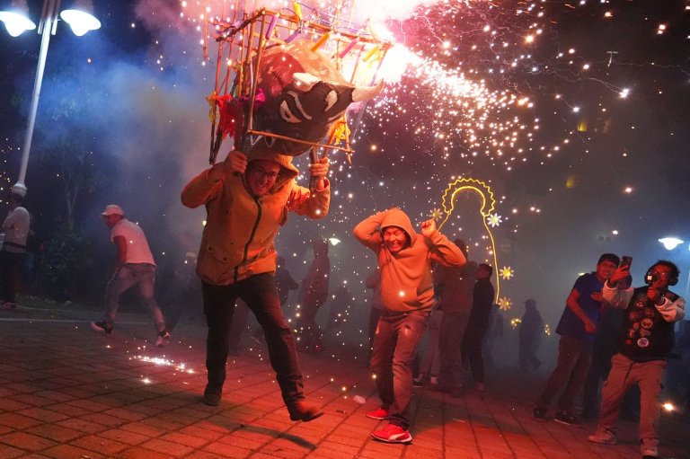 The top photos of the day by AP photojournalists | iNFOnews.ca