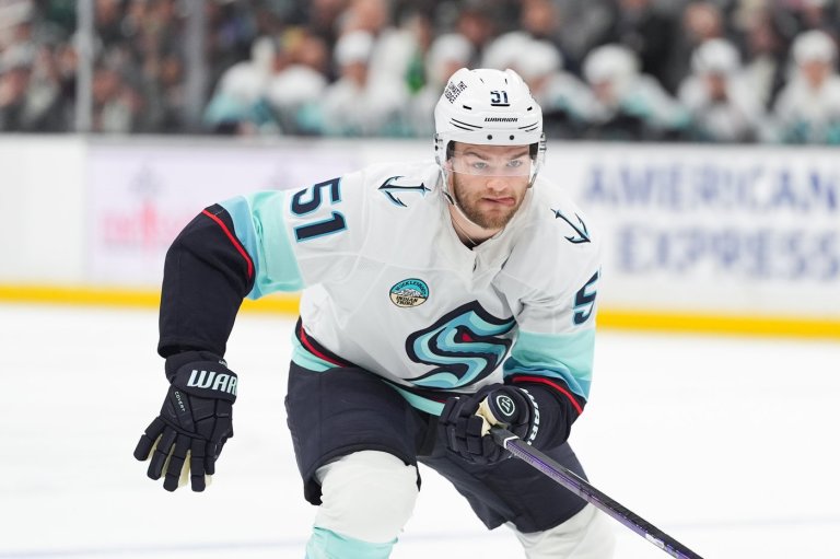 Shane Wright's 2 goals lead Kraken to 4-2 victory over Kings | iNFOnews.ca