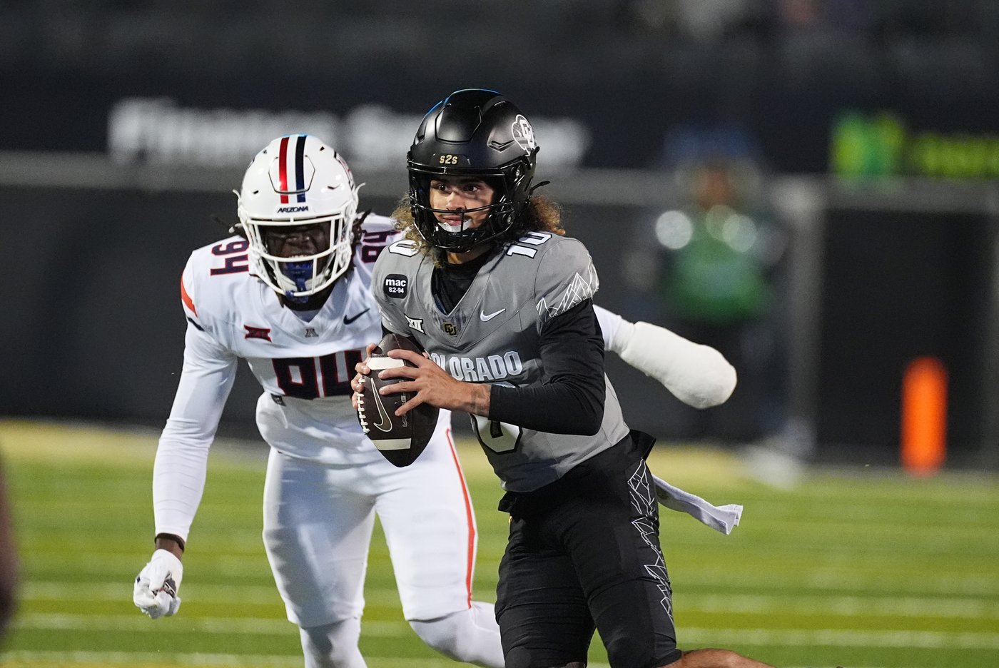 Deion Sanders will start freshman quarterback Julian Lewis in effort to rescue Colorado's season | iNFOnews.ca Deion Sanders will start freshman quarterback Julian Lewis in effort to rescue Colorado's season | iNFOnews.ca