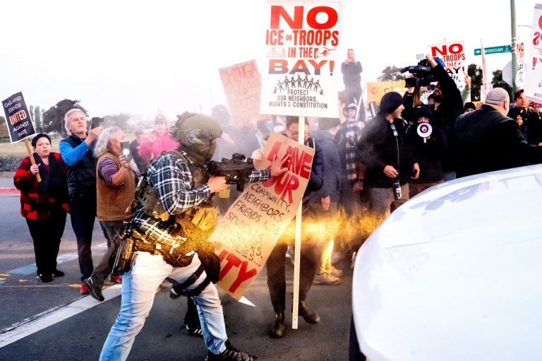 Protesters gather as federal agents arrive in San Francisco area | iNFOnews.ca