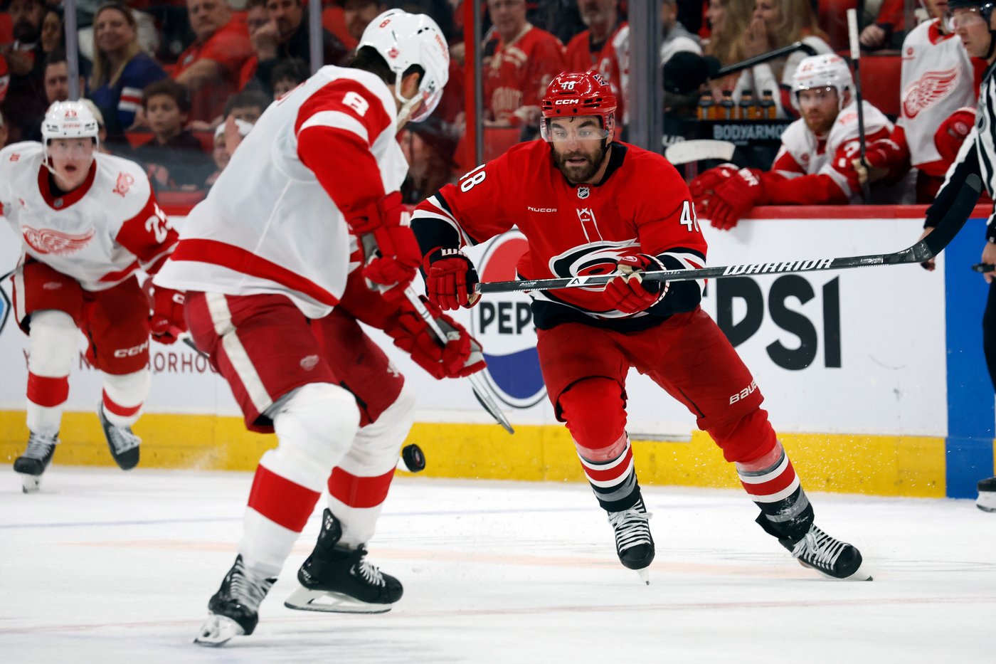 Hurricanes continue hot streak with 5-2 win over Detroit | iNFOnews.ca Hurricanes continue hot streak with 5-2 win over Detroit | iNFOnews.ca