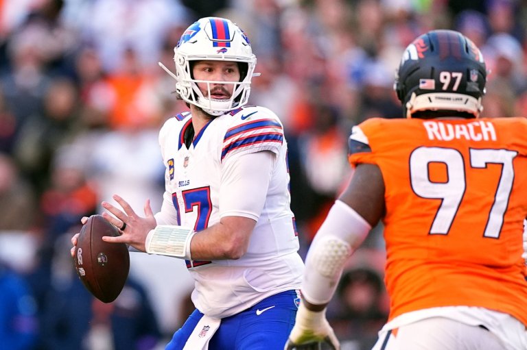 Bills and Josh Allen agree to restructure QB's contract in salary cap-saving move, AP source says | iNFOnews.ca