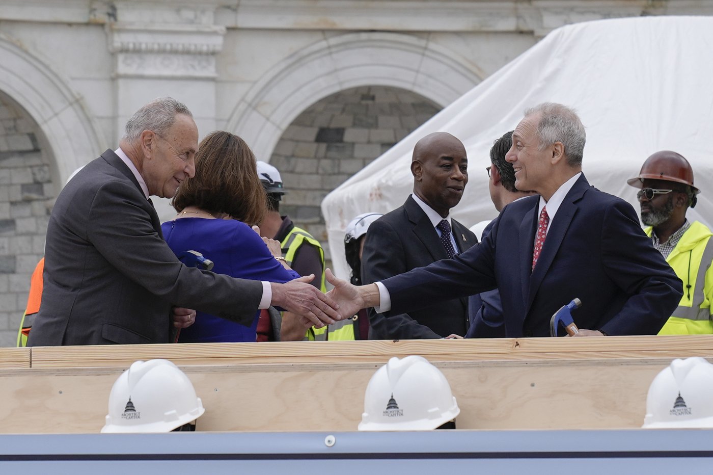 Work has begun on an inauguration stage at the Capitol. The last one became part of Jan. 6 attack | iNFOnews.ca Work has begun on an inauguration stage at the Capitol. The last one became part of Jan. 6 attack | iNFOnews.ca