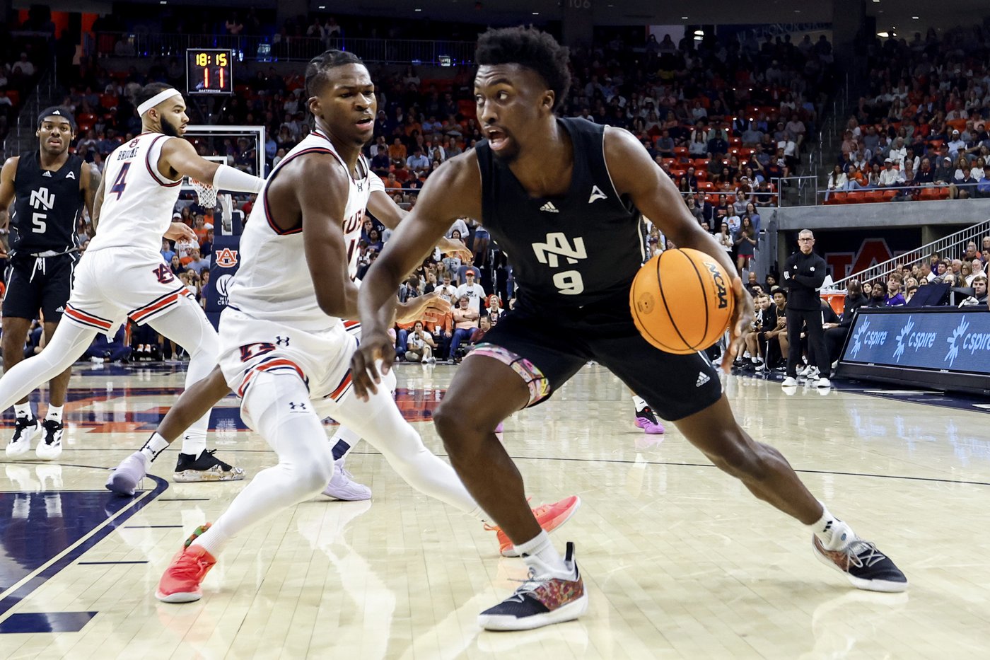 Broome has 30 points and 17 rebounds to lead No. 4 Auburn past North Alabama 102-69 | iNFOnews.ca