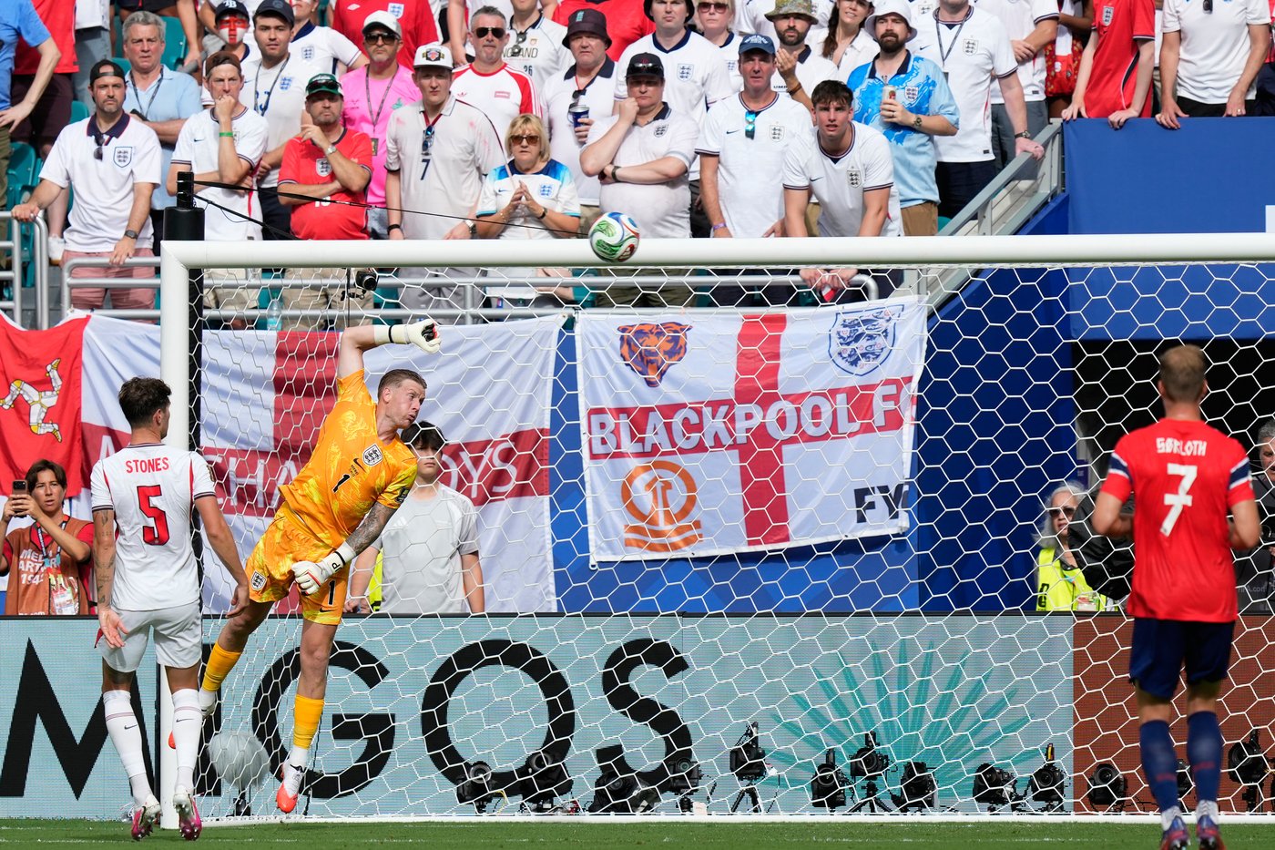 Argentina tops Switzerland and England beats Norway in World Cup quarterfinals, in photos | iNFOnews.ca