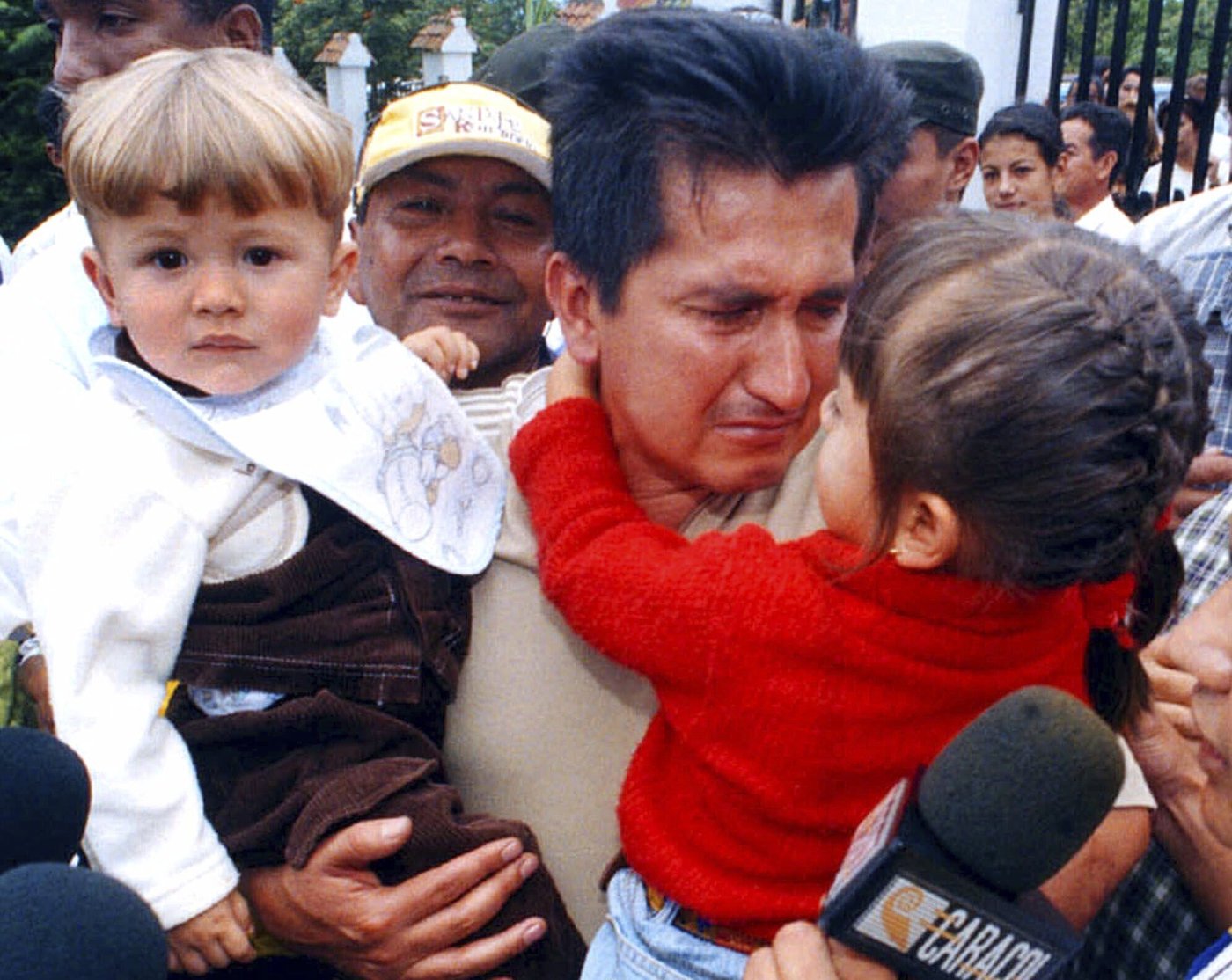 Cycling great 'Lucho' Herrera denies involvement in decades-old slayings in Colombia | iNFOnews.ca Cycling great 'Lucho' Herrera denies involvement in decades-old slayings in Colombia | iNFOnews.ca
