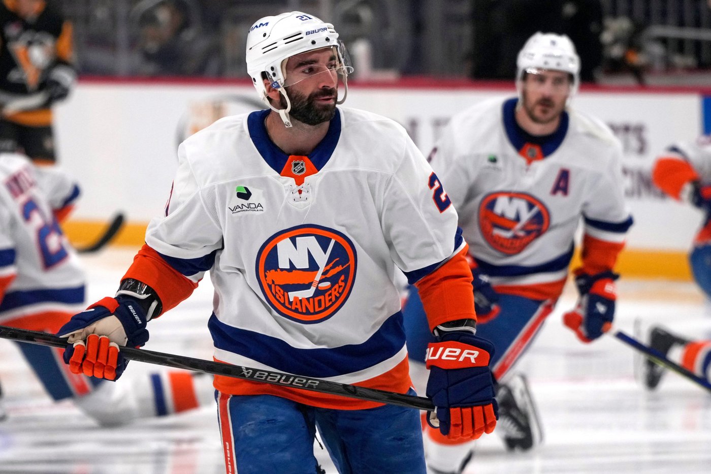Beards are back for the New York Islanders after old-school executive Lou Lamoriello's departure | iNFOnews.ca