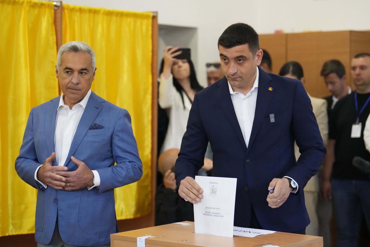 PHOTO COLLECTION: Romania Election | iNFOnews.ca