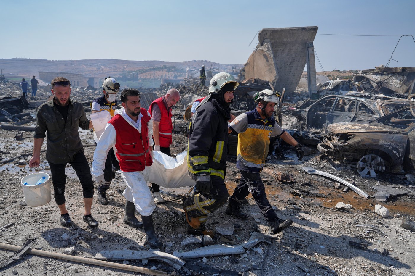 Warehouse explosion in northwestern Syria kills at least 14 | iNFOnews.ca