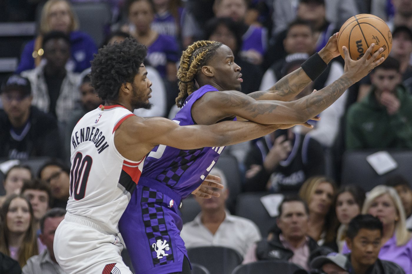 De'Aaron Fox scores 24 points, surpasses 10,000 for career as Kings beat Trail Blazers 111-98 | iNFOnews.ca De'Aaron Fox scores 24 points, surpasses 10,000 for career as Kings beat Trail Blazers 111-98 | iNFOnews.ca