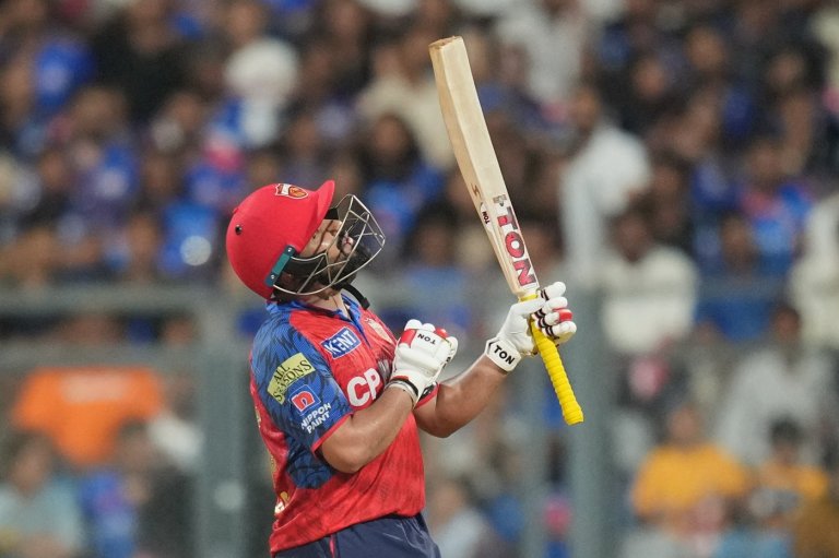De Kock century goes in vain as table-topper Punjab hands Mumbai its fourth loss in IPL | iNFOnews.ca
