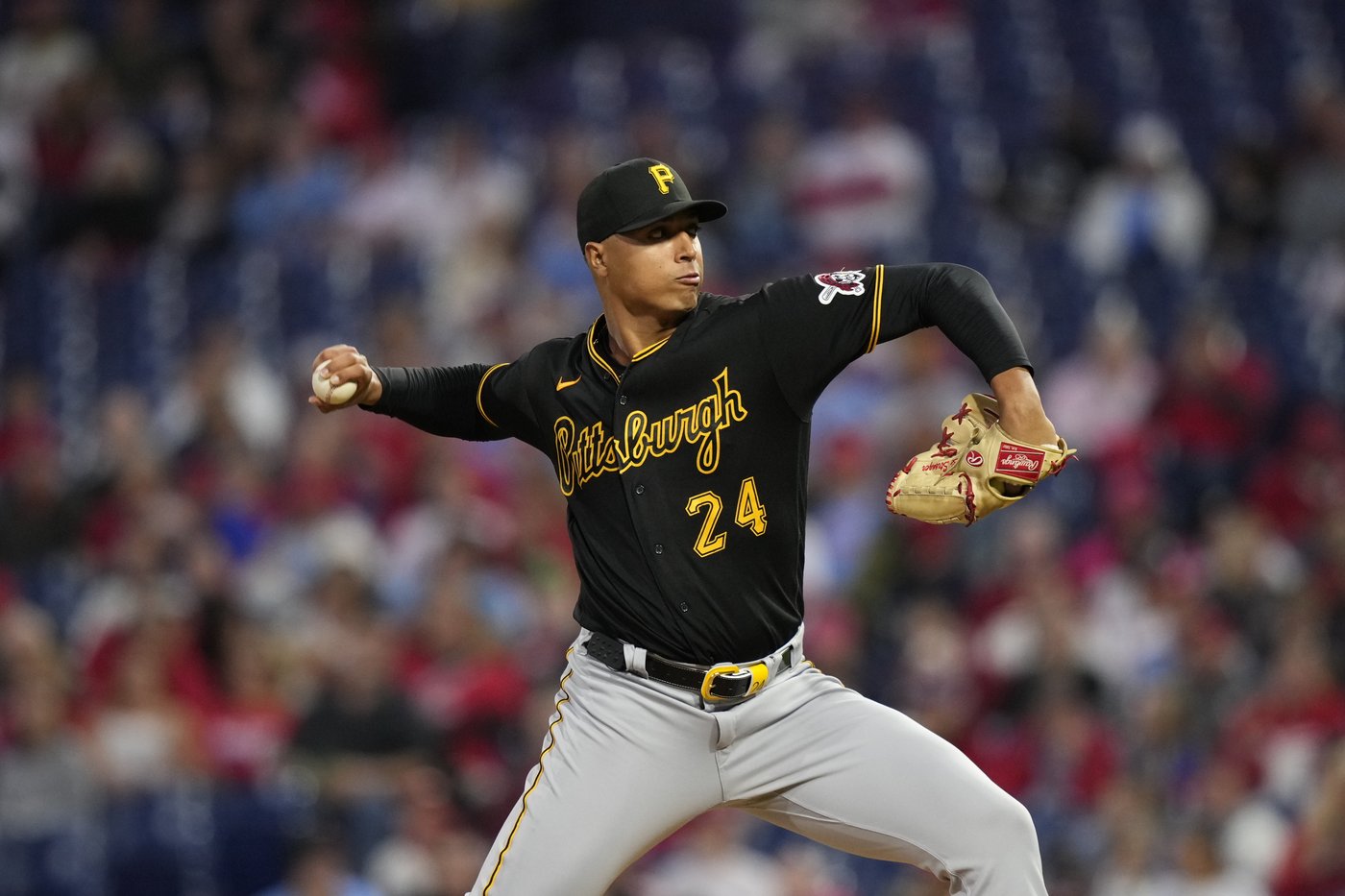 Pitcher Johan Oviedo loses to Pirates in first salary arbitration decision of year | iNFOnews.ca