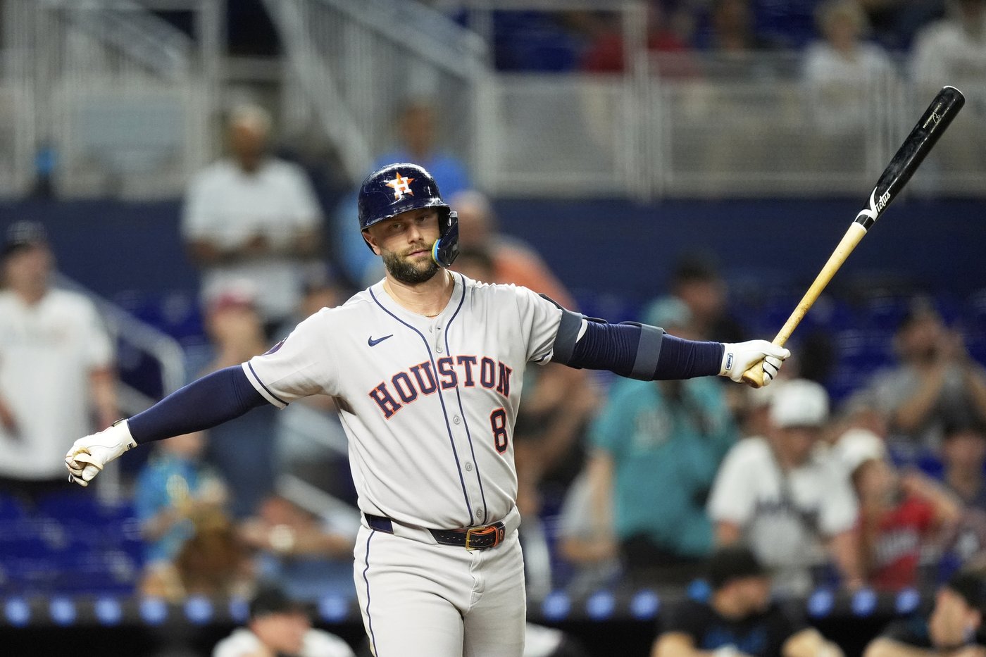 Edwards gets 4 hits, Pauley and Hernández hit solo HRs, Marlins beat Astros 6-4 | iNFOnews.ca Edwards gets 4 hits, Pauley and Hernández hit solo HRs, Marlins beat Astros 6-4 | iNFOnews.ca