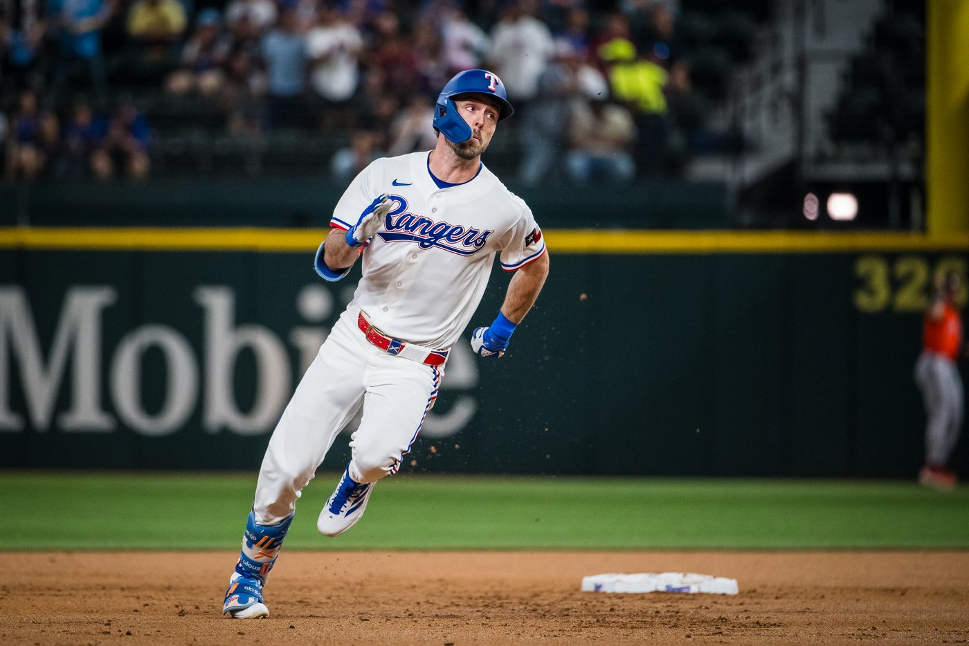 Rangers try to make sense of an 8-run 1st a night after Astros threw a no-hitter at them | iNFOnews.ca