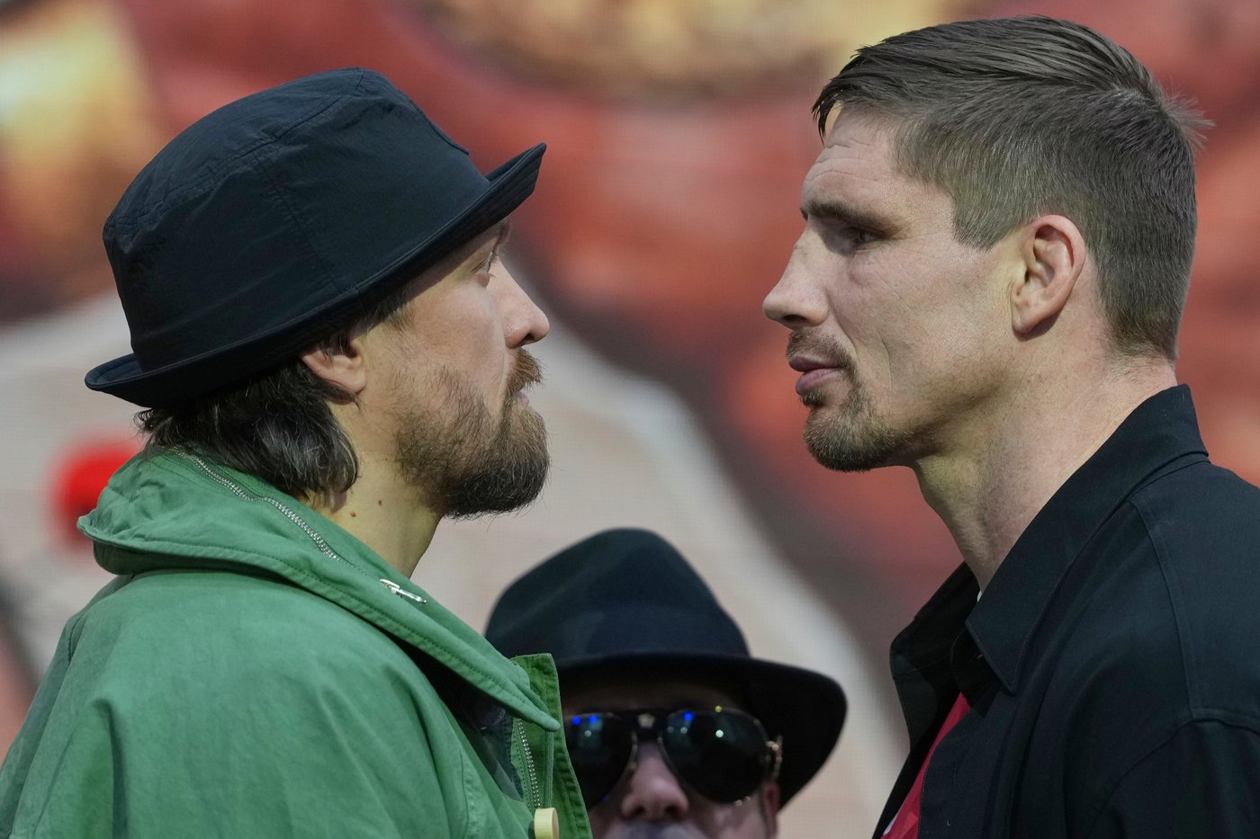 Usyk and Mayweather put kickboxers in spotlight as they step into ring against unlikely opponents | iNFOnews.ca Usyk and Mayweather put kickboxers in spotlight as they step into ring against unlikely opponents | iNFOnews.ca