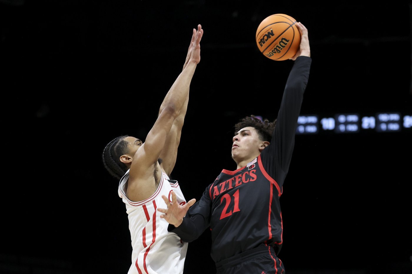 San Diego State edges No. 6 Houston 73-70 in overtime to finish 3rd in Players Era tournament | iNFOnews.ca