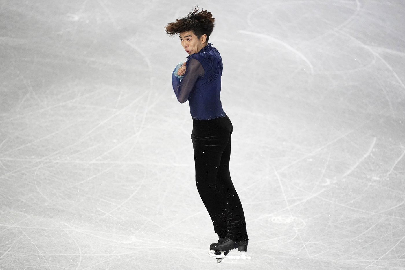 Malinin and Glenn win as US figure skaters take 3 gold medals at Grand Prix Final | iNFOnews.ca