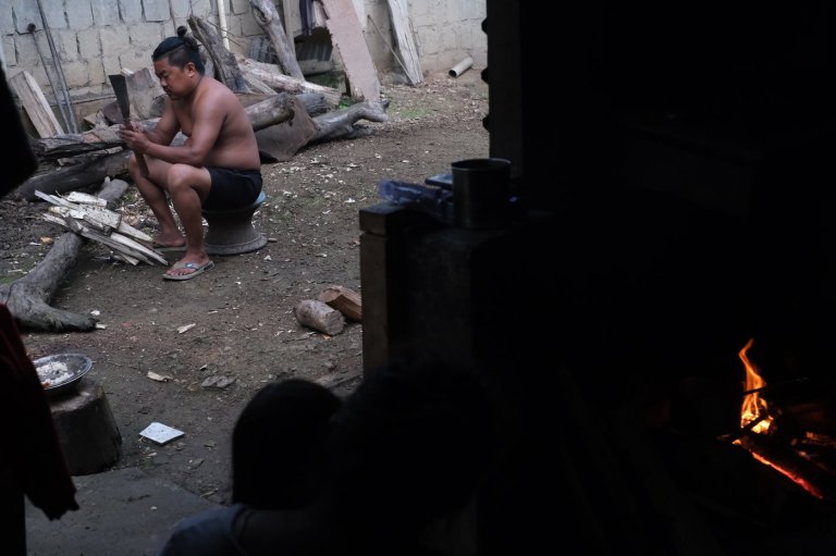 A family in India's Nagaland finds alternate ways to cook food, in photos | iNFOnews.ca