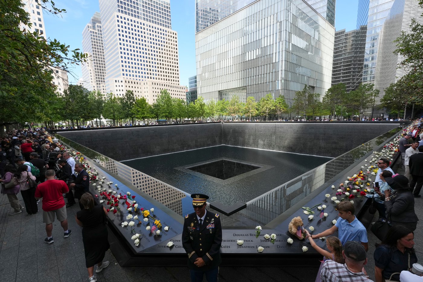 Americans mark 25 years since 9/11, in photos | iNFOnews.ca