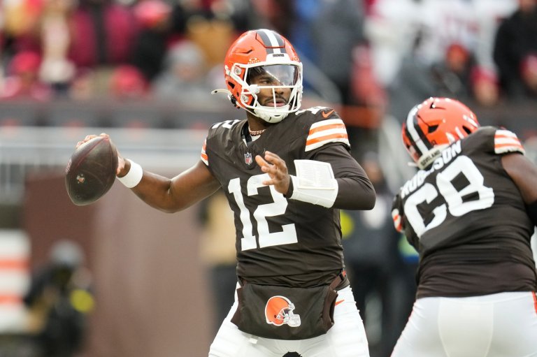Shedeur Sanders' solid first half not enough as Browns fall to 49ers in his first home start | iNFOnews.ca