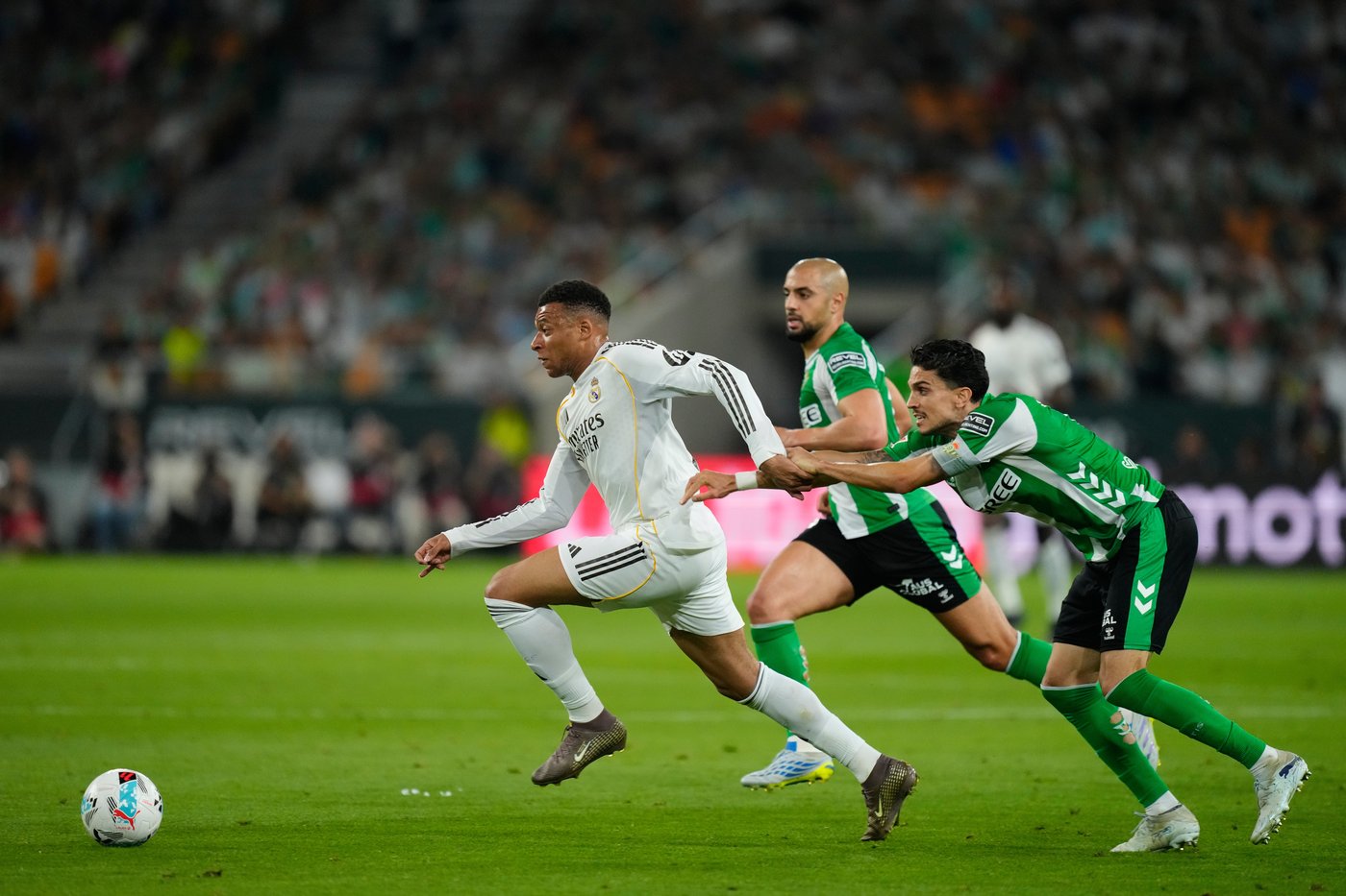 Mbappé diagnosed with hamstring injury 2 weeks ahead of Spanish league clasico against Barcelona | iNFOnews.ca Mbappé diagnosed with hamstring injury 2 weeks ahead of Spanish league clasico against Barcelona | iNFOnews.ca