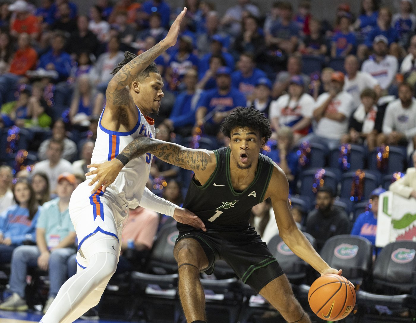 Backcourt comes up big as No. 6 Florida beats Stetson 85-45 to remain undefeated before SEC play | iNFOnews.ca Backcourt comes up big as No. 6 Florida beats Stetson 85-45 to remain undefeated before SEC play | iNFOnews.ca