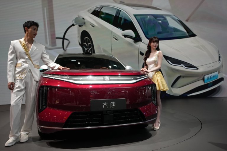 Connected vehicle data 'can have intelligence value' to adversaries: federal document | iNFOnews.ca