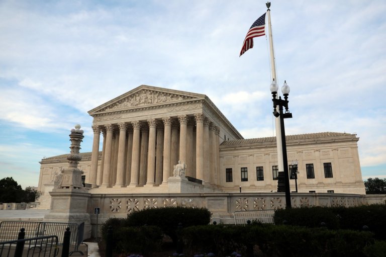 Supreme Court won't revive Alan Dershowitz's $300 million suit against CNN | iNFOnews.ca