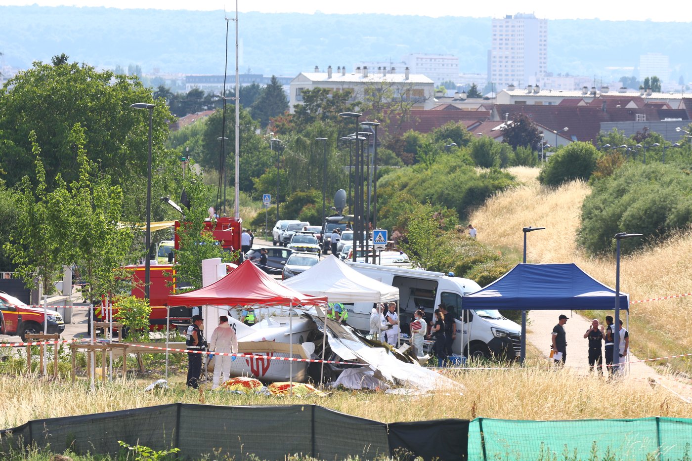 A skydiving plane crashes in northeastern France, killing all 11 people on board | iNFOnews.ca A skydiving plane crashes in northeastern France, killing all 11 people on board | iNFOnews.ca