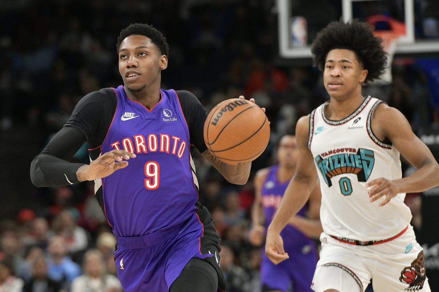 Raptors-Knicks trade a year ago reshaped both teams, but who won the trade? | iNFOnews.ca